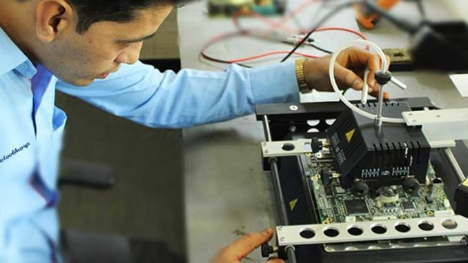 Báo giá sửa chữa tivi tại nhà năm 2025